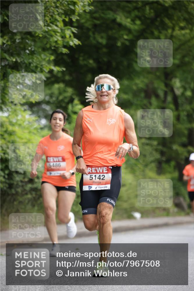 15.06.2025 - REWE Women's Run Jannik Wohlers http://msf.ph/oto/7967508 15.06.2025 10:02:41 Laufen 5486, 5142 meine-sportfotos.de