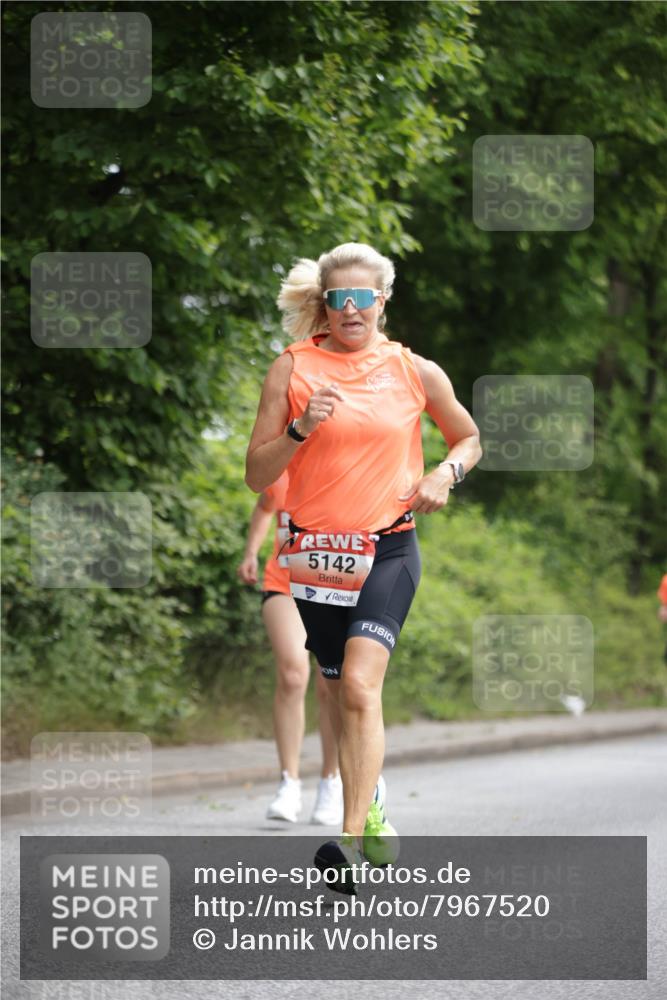 15.06.2025 - REWE Women's Run Jannik Wohlers http://msf.ph/oto/7967520 15.06.2025 10:02:41 Laufen 5142 meine-sportfotos.de