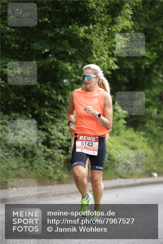 15.06.2025 - REWE Women's Run Jannik Wohlers http://msf.ph/oto/7967527 15.06.2025 10:02:42 Laufen 5142 meine-sportfotos.de