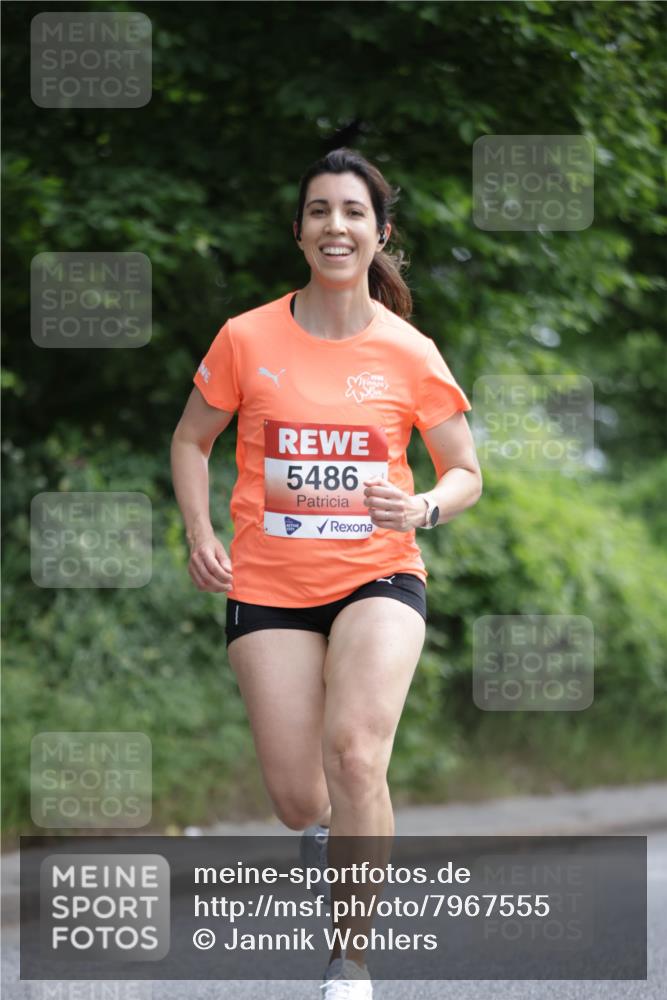 15.06.2025 - REWE Women's Run Jannik Wohlers http://msf.ph/oto/7967555 15.06.2025 10:02:43 Laufen 5486 meine-sportfotos.de