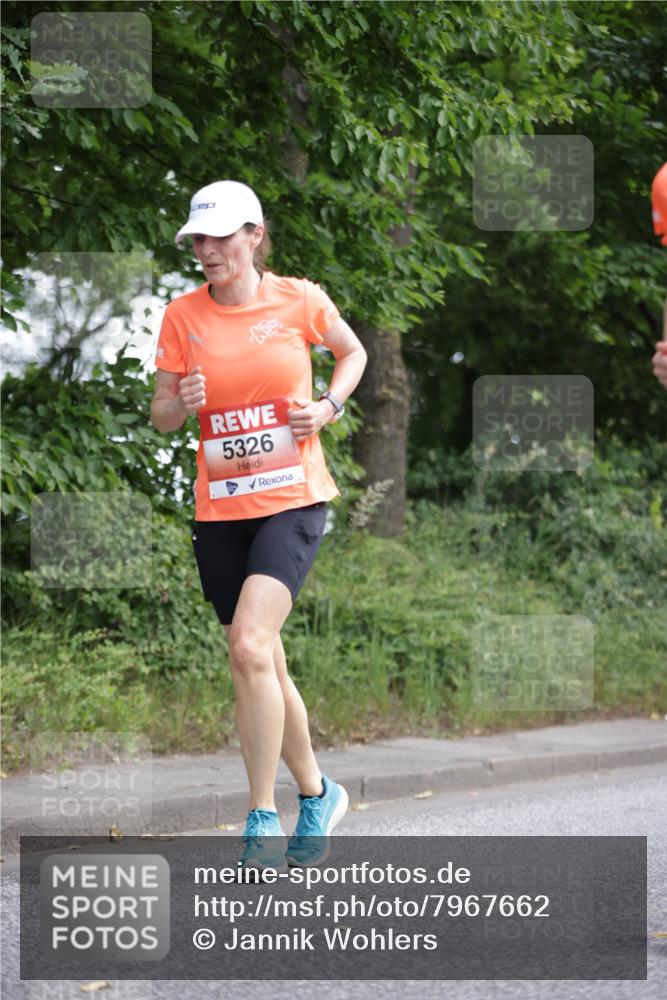 15.06.2025 - REWE Women's Run Jannik Wohlers http://msf.ph/oto/7967662 15.06.2025 10:02:49 Laufen 5326 meine-sportfotos.de