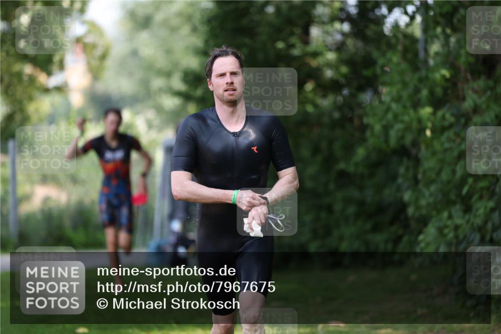 15.06.2025 - 7 Türme Triathlon Michael Strokosch http://msf.ph/oto/7967675 15.06.2025 12:52:17 Schwimmen 983 meine-sportfotos.de