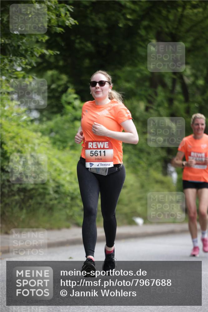 15.06.2025 - REWE Women's Run Jannik Wohlers http://msf.ph/oto/7967688 15.06.2025 10:02:52 Laufen 5611, 7656 meine-sportfotos.de