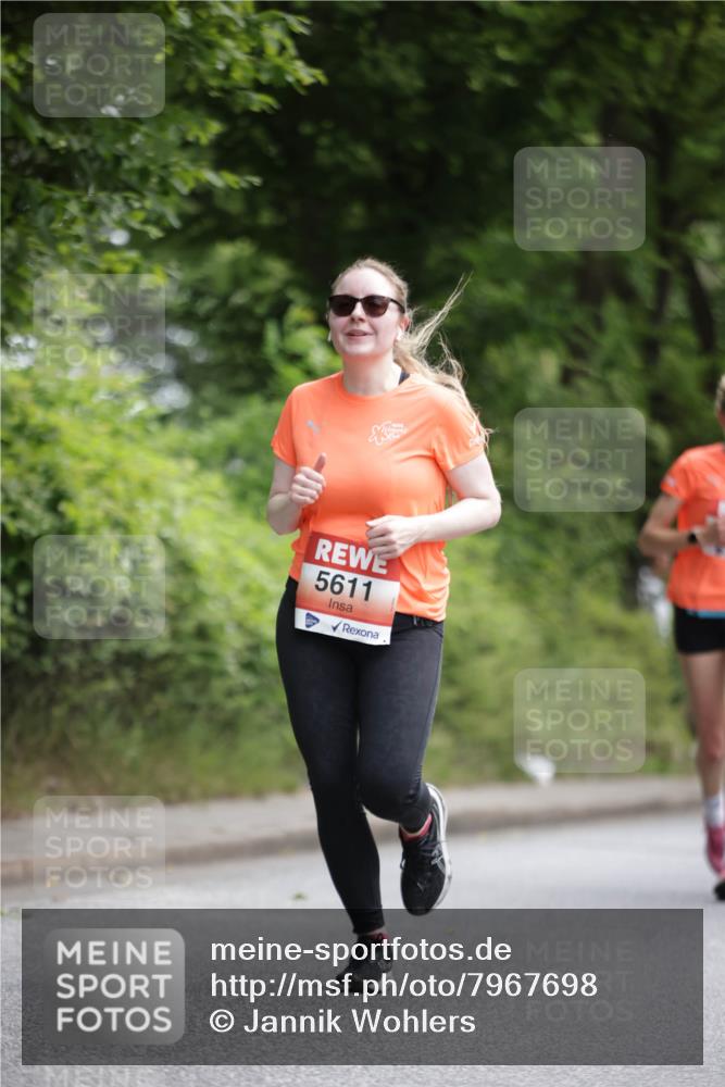 15.06.2025 - REWE Women's Run Jannik Wohlers http://msf.ph/oto/7967698 15.06.2025 10:02:52 Laufen 5611 meine-sportfotos.de