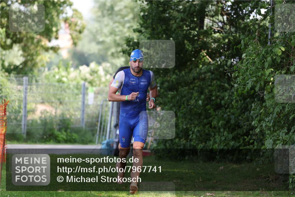 15.06.2025 - 7 Türme Triathlon Michael Strokosch http://msf.ph/oto/7967741 15.06.2025 12:52:49 Schwimmen 840, 1171 meine-sportfotos.de