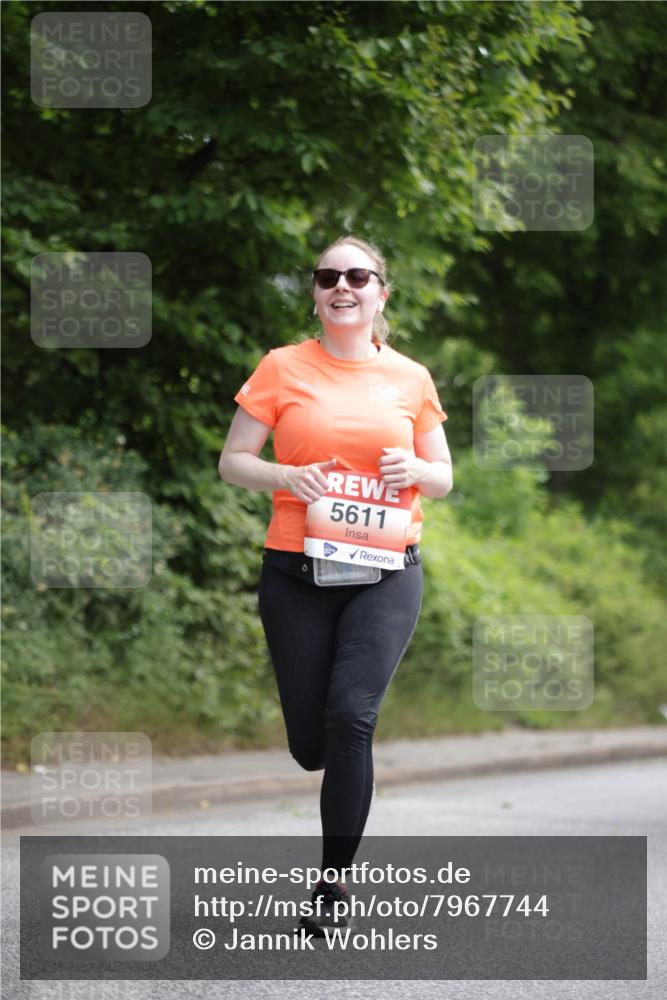 15.06.2025 - REWE Women's Run Jannik Wohlers http://msf.ph/oto/7967744 15.06.2025 10:02:53 Laufen 5611 meine-sportfotos.de