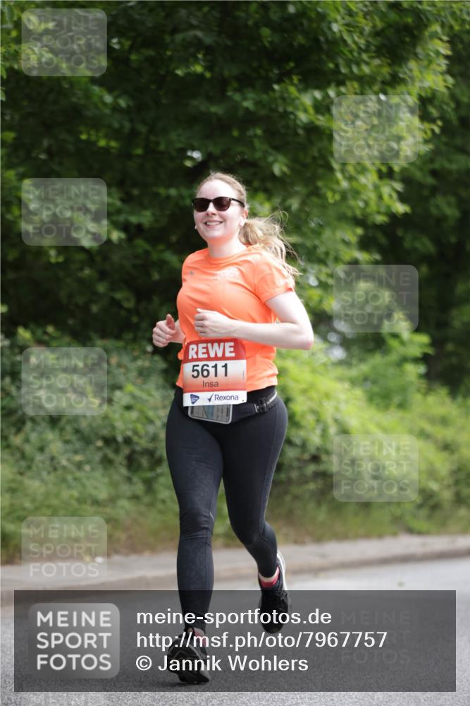 15.06.2025 - REWE Women's Run Jannik Wohlers http://msf.ph/oto/7967757 15.06.2025 10:02:53 Laufen 5611 meine-sportfotos.de