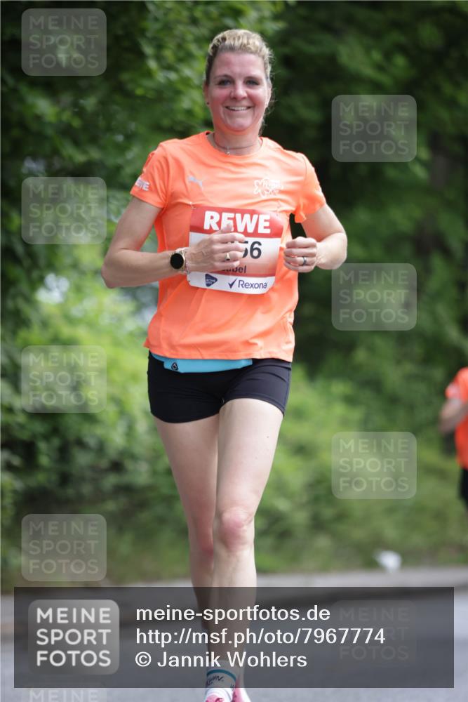 15.06.2025 - REWE Women's Run Jannik Wohlers http://msf.ph/oto/7967774 15.06.2025 10:02:55 Laufen 56 meine-sportfotos.de