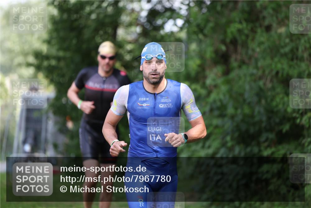 15.06.2025 - 7 Türme Triathlon Michael Strokosch http://msf.ph/oto/7967780 15.06.2025 12:52:51 Schwimmen 840, 924, 1073, 1171 meine-sportfotos.de