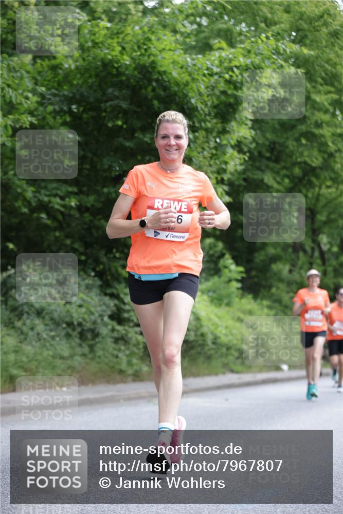 15.06.2025 - REWE Women's Run Jannik Wohlers http://msf.ph/oto/7967807 15.06.2025 10:02:56 Laufen 6 meine-sportfotos.de