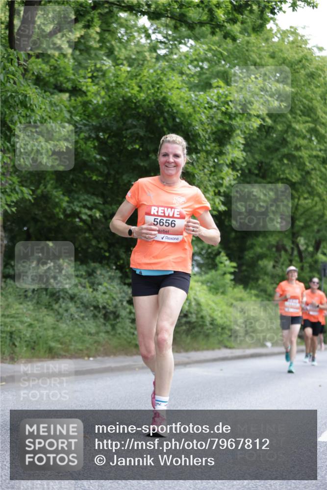 15.06.2025 - REWE Women's Run Jannik Wohlers http://msf.ph/oto/7967812 15.06.2025 10:02:56 Laufen 5656 meine-sportfotos.de