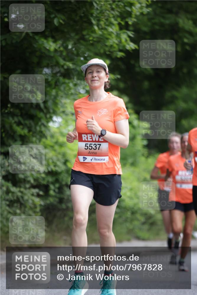 15.06.2025 - REWE Women's Run Jannik Wohlers http://msf.ph/oto/7967828 15.06.2025 10:02:59 Laufen 5537 meine-sportfotos.de