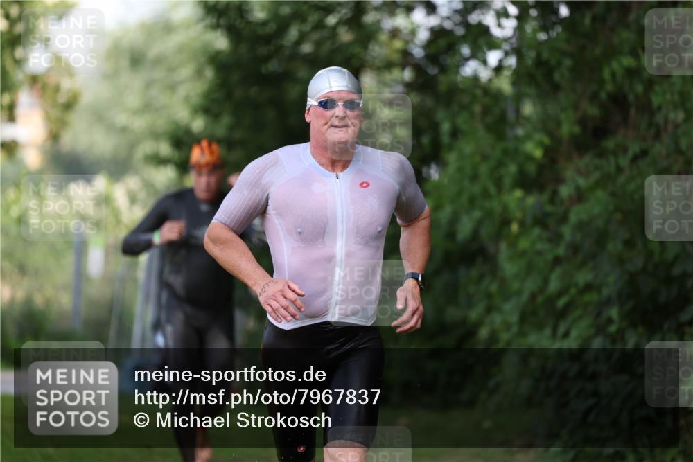 15.06.2025 - 7 Türme Triathlon Michael Strokosch http://msf.ph/oto/7967837 15.06.2025 12:53:07 Schwimmen 840, 924, 1073 meine-sportfotos.de