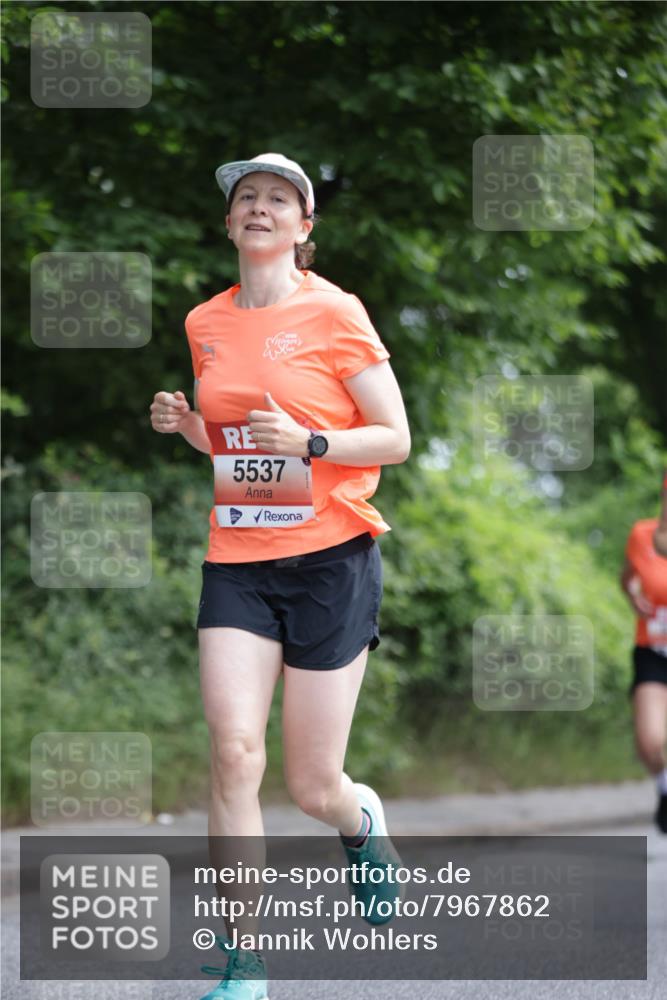 15.06.2025 - REWE Women's Run Jannik Wohlers http://msf.ph/oto/7967862 15.06.2025 10:02:59 Laufen 5537 meine-sportfotos.de