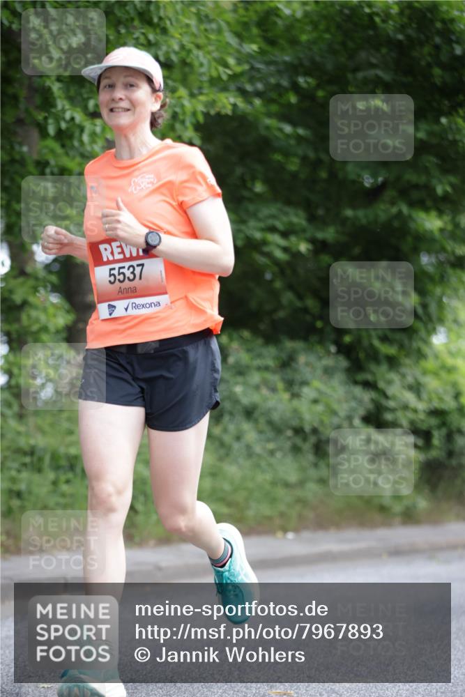15.06.2025 - REWE Women's Run Jannik Wohlers http://msf.ph/oto/7967893 15.06.2025 10:03:00 Laufen 5537 meine-sportfotos.de