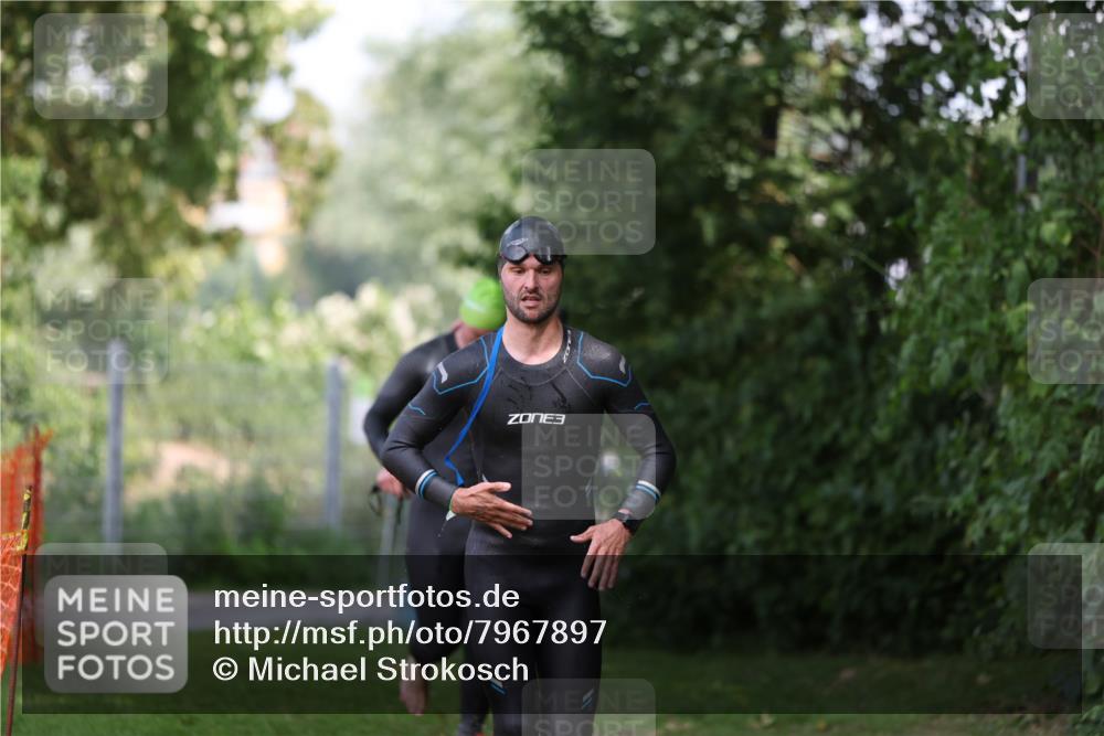 15.06.2025 - 7 Türme Triathlon Michael Strokosch http://msf.ph/oto/7967897 15.06.2025 12:53:33 Schwimmen 789, 855, 1072, 1133, 1156 meine-sportfotos.de