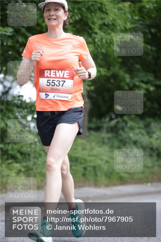15.06.2025 - REWE Women's Run Jannik Wohlers http://msf.ph/oto/7967905 15.06.2025 10:03:00 Laufen 5537 meine-sportfotos.de