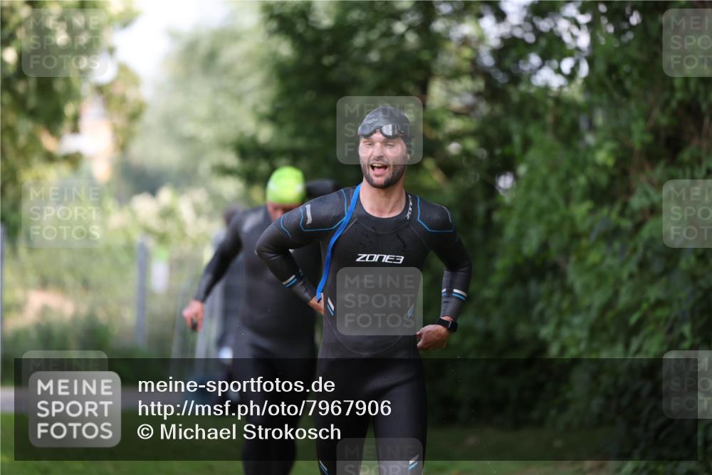 15.06.2025 - 7 Türme Triathlon Michael Strokosch http://msf.ph/oto/7967906 15.06.2025 12:53:33 Schwimmen 789, 855, 1072, 1133, 1156 meine-sportfotos.de
