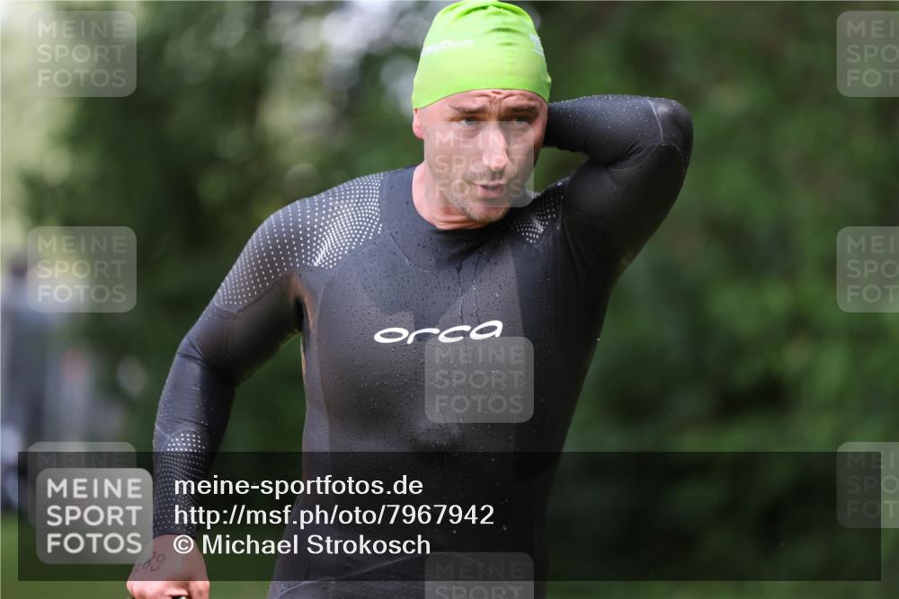 15.06.2025 - 7 Türme Triathlon Michael Strokosch http://msf.ph/oto/7967942 15.06.2025 12:53:37 Schwimmen 789, 855, 1072, 1133, 1156 meine-sportfotos.de