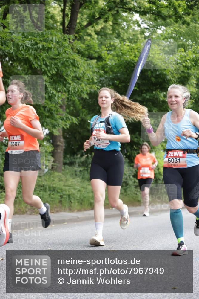 15.06.2025 - REWE Women's Run Jannik Wohlers http://msf.ph/oto/7967949 15.06.2025 10:03:03 Laufen 5507, 100, 5031 meine-sportfotos.de