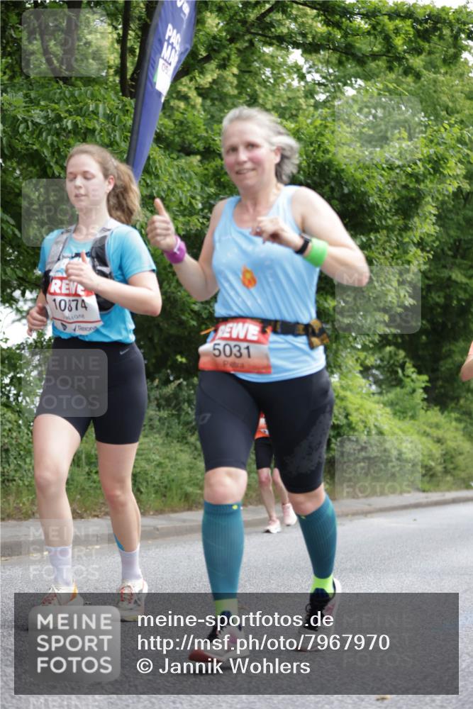 15.06.2025 - REWE Women's Run Jannik Wohlers http://msf.ph/oto/7967970 15.06.2025 10:03:04 Laufen 10874, 5031 meine-sportfotos.de