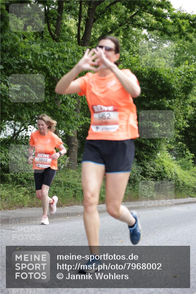 15.06.2025 - REWE Women's Run Jannik Wohlers http://msf.ph/oto/7968002 15.06.2025 10:03:05 Laufen 5032, 362 meine-sportfotos.de