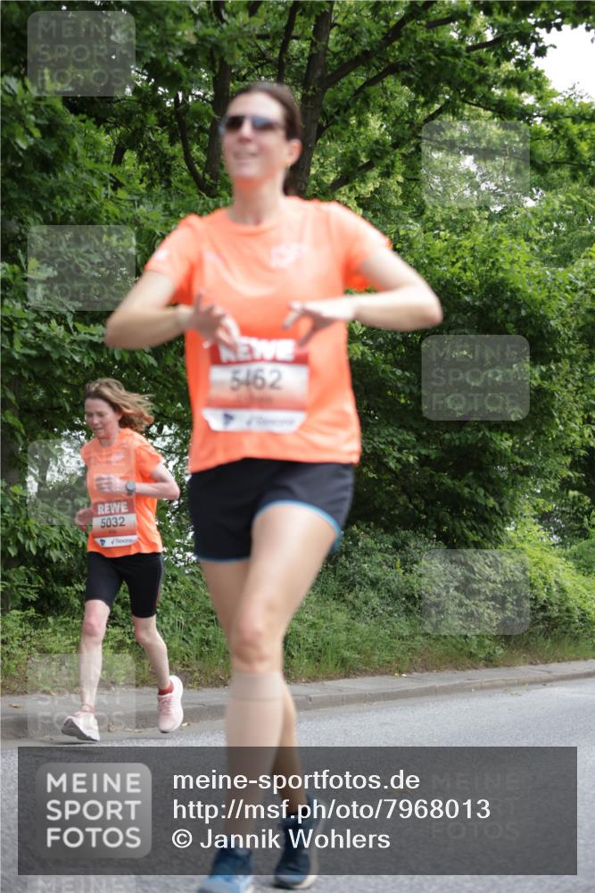 15.06.2025 - REWE Women's Run Jannik Wohlers http://msf.ph/oto/7968013 15.06.2025 10:03:06 Laufen 5032, 3462 meine-sportfotos.de