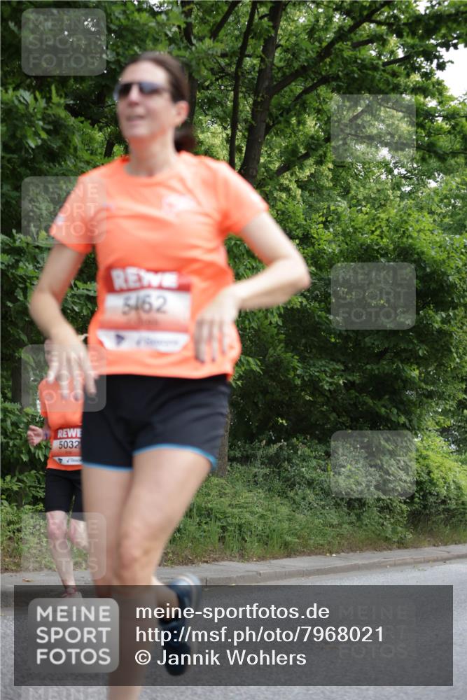 15.06.2025 - REWE Women's Run Jannik Wohlers http://msf.ph/oto/7968021 15.06.2025 10:03:06 Laufen 5032, 5162 meine-sportfotos.de