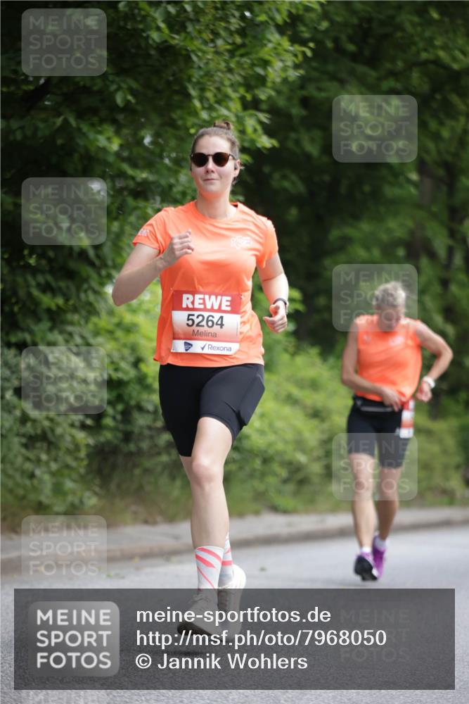 15.06.2025 - REWE Women's Run Jannik Wohlers http://msf.ph/oto/7968050 15.06.2025 10:03:11 Laufen 5264 meine-sportfotos.de