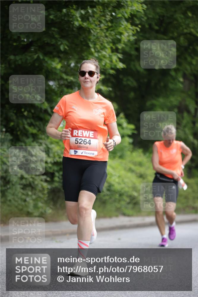 15.06.2025 - REWE Women's Run Jannik Wohlers http://msf.ph/oto/7968057 15.06.2025 10:03:11 Laufen 5264 meine-sportfotos.de