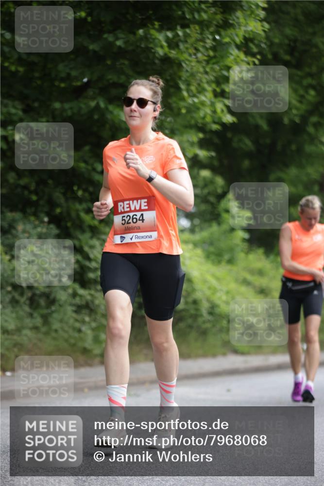 15.06.2025 - REWE Women's Run Jannik Wohlers http://msf.ph/oto/7968068 15.06.2025 10:03:11 Laufen 5264 meine-sportfotos.de