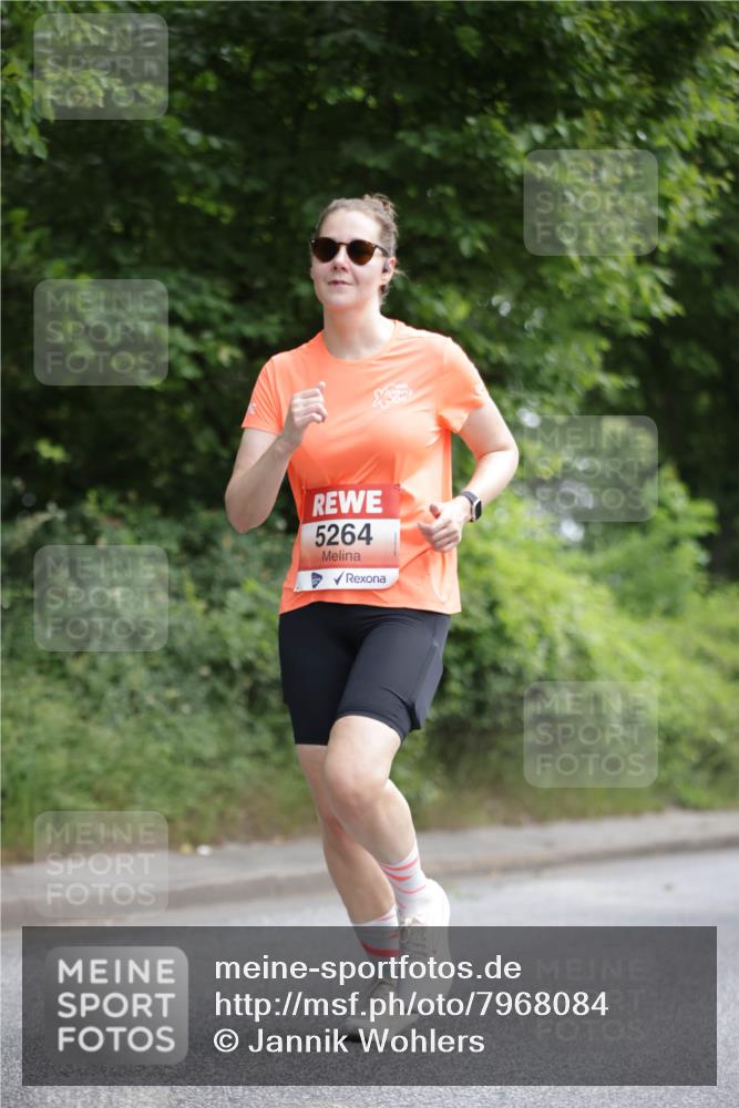 15.06.2025 - REWE Women's Run Jannik Wohlers http://msf.ph/oto/7968084 15.06.2025 10:03:11 Laufen 5264 meine-sportfotos.de