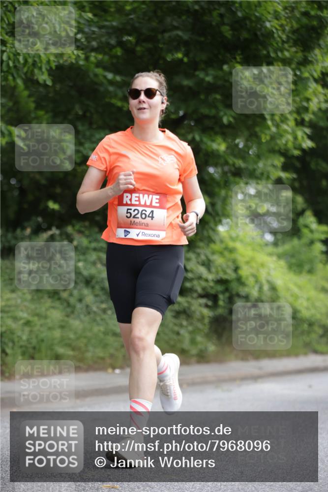 15.06.2025 - REWE Women's Run Jannik Wohlers http://msf.ph/oto/7968096 15.06.2025 10:03:12 Laufen 5264 meine-sportfotos.de