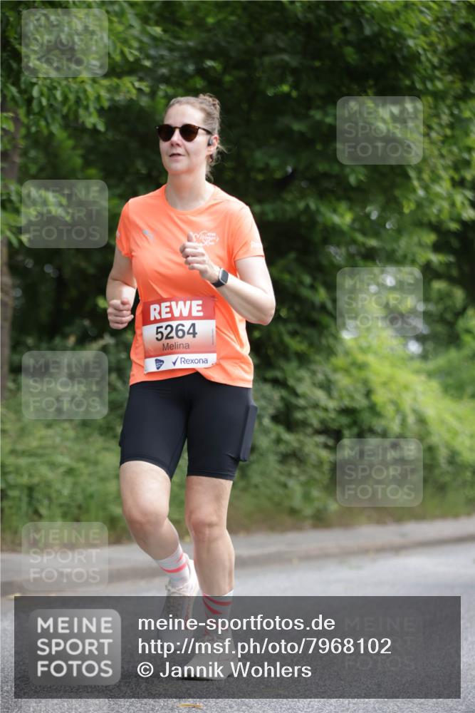 15.06.2025 - REWE Women's Run Jannik Wohlers http://msf.ph/oto/7968102 15.06.2025 10:03:12 Laufen 5264 meine-sportfotos.de