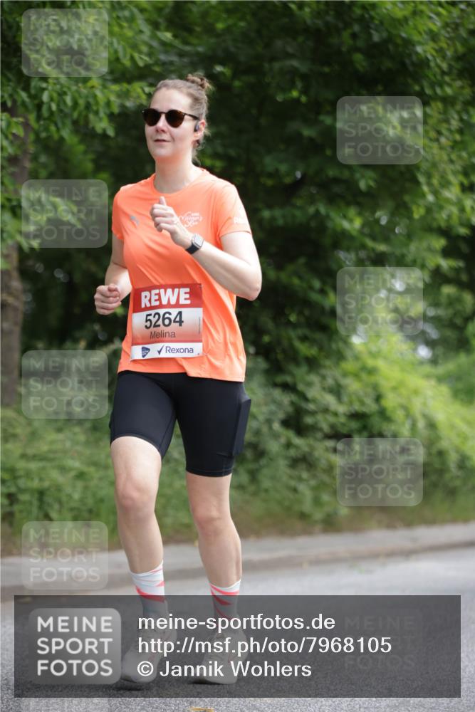 15.06.2025 - REWE Women's Run Jannik Wohlers http://msf.ph/oto/7968105 15.06.2025 10:03:12 Laufen 5264 meine-sportfotos.de