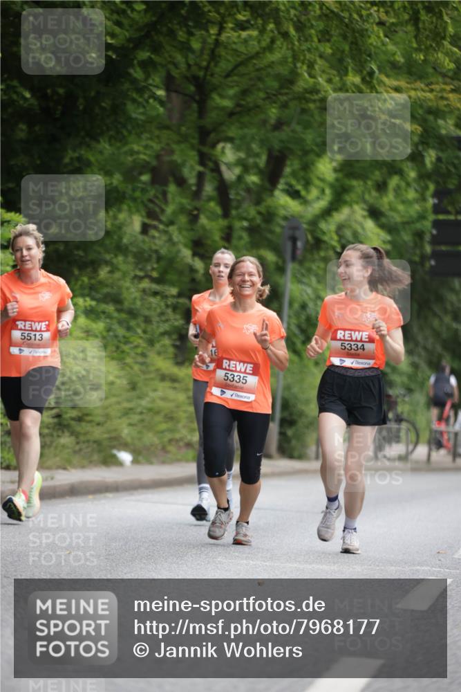 15.06.2025 - REWE Women's Run Jannik Wohlers http://msf.ph/oto/7968177 15.06.2025 10:03:18 Laufen 5513, 5334, 5335 meine-sportfotos.de