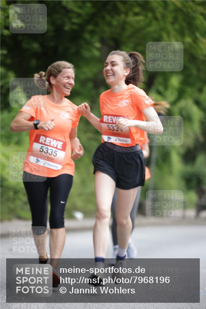 15.06.2025 - REWE Women's Run Jannik Wohlers http://msf.ph/oto/7968196 15.06.2025 10:03:20 Laufen 5335, 533 meine-sportfotos.de