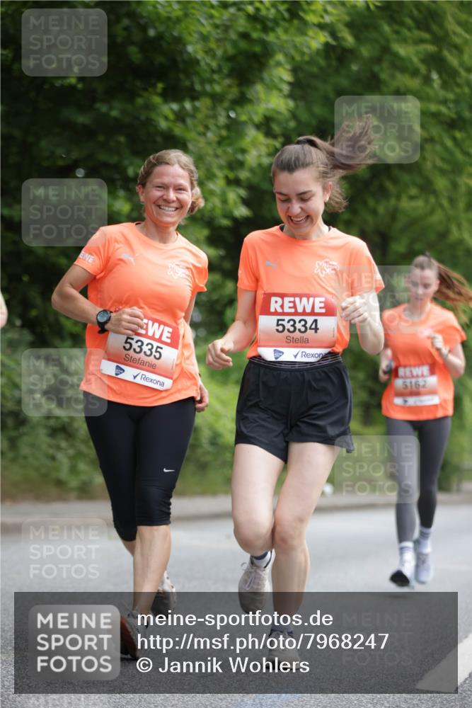 15.06.2025 - REWE Women's Run Jannik Wohlers http://msf.ph/oto/7968247 15.06.2025 10:03:22 Laufen 5162, 5335, 5334 meine-sportfotos.de