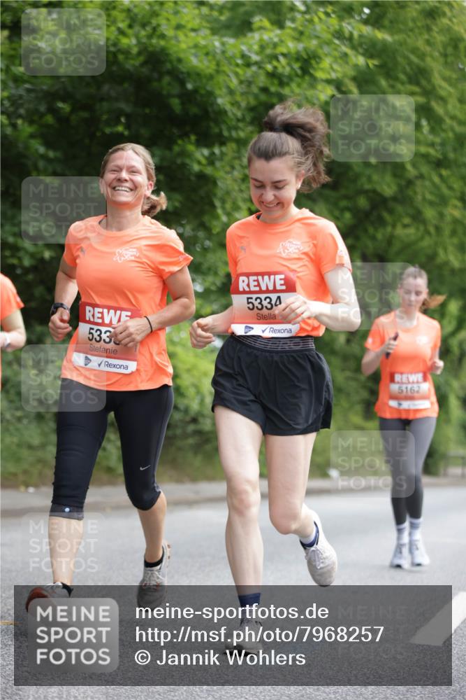 15.06.2025 - REWE Women's Run Jannik Wohlers http://msf.ph/oto/7968257 15.06.2025 10:03:22 Laufen 533, 5334, 5162 meine-sportfotos.de