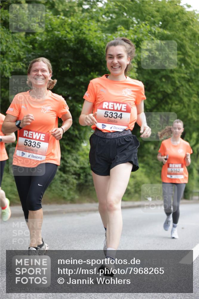 15.06.2025 - REWE Women's Run Jannik Wohlers http://msf.ph/oto/7968265 15.06.2025 10:03:22 Laufen 5335, 5334, 5162 meine-sportfotos.de