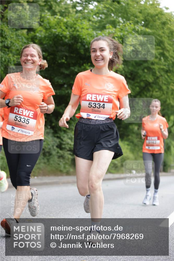 15.06.2025 - REWE Women's Run Jannik Wohlers http://msf.ph/oto/7968269 15.06.2025 10:03:22 Laufen 5335, 5334, 5162 meine-sportfotos.de