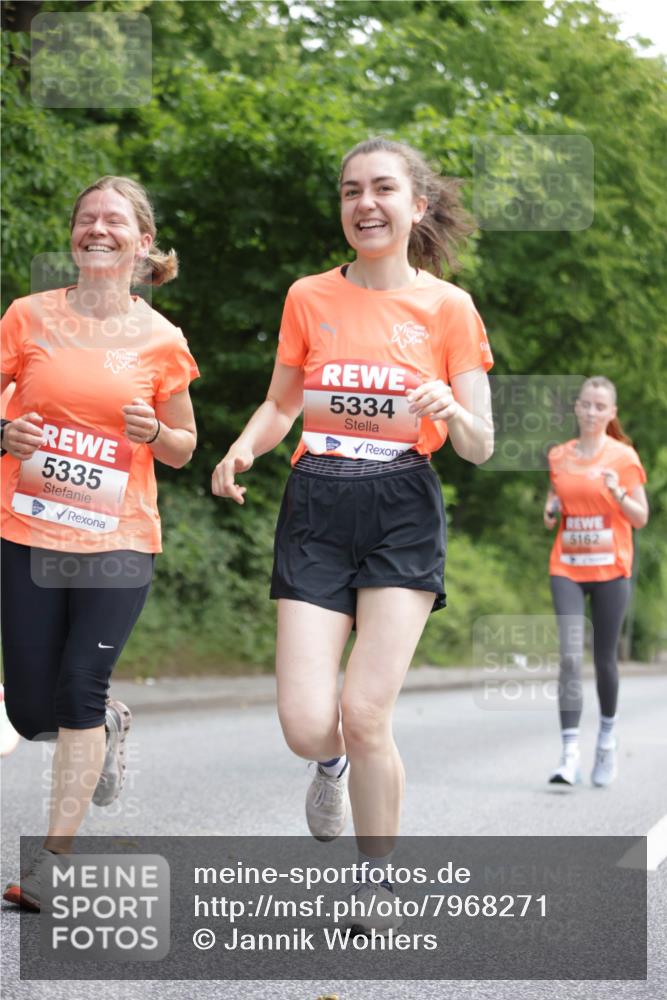 15.06.2025 - REWE Women's Run Jannik Wohlers http://msf.ph/oto/7968271 15.06.2025 10:03:22 Laufen 5335, 5334, 5162 meine-sportfotos.de