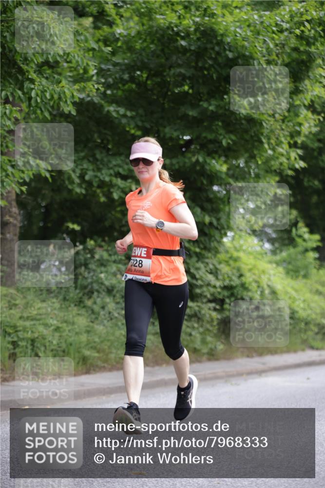 15.06.2025 - REWE Women's Run Jannik Wohlers http://msf.ph/oto/7968333 15.06.2025 10:03:37 Laufen 328 meine-sportfotos.de