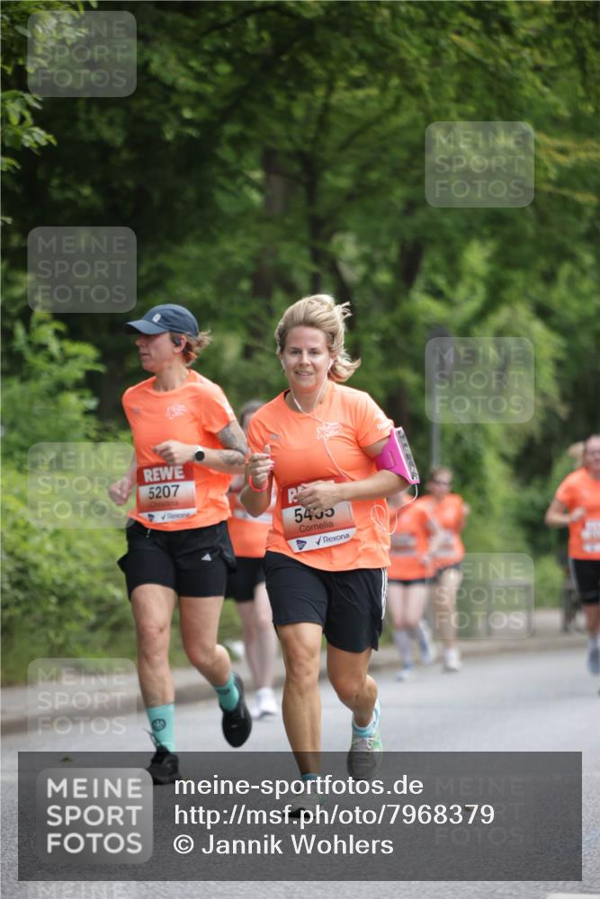 15.06.2025 - REWE Women's Run Jannik Wohlers http://msf.ph/oto/7968379 15.06.2025 10:03:40 Laufen 5207, 5435 meine-sportfotos.de