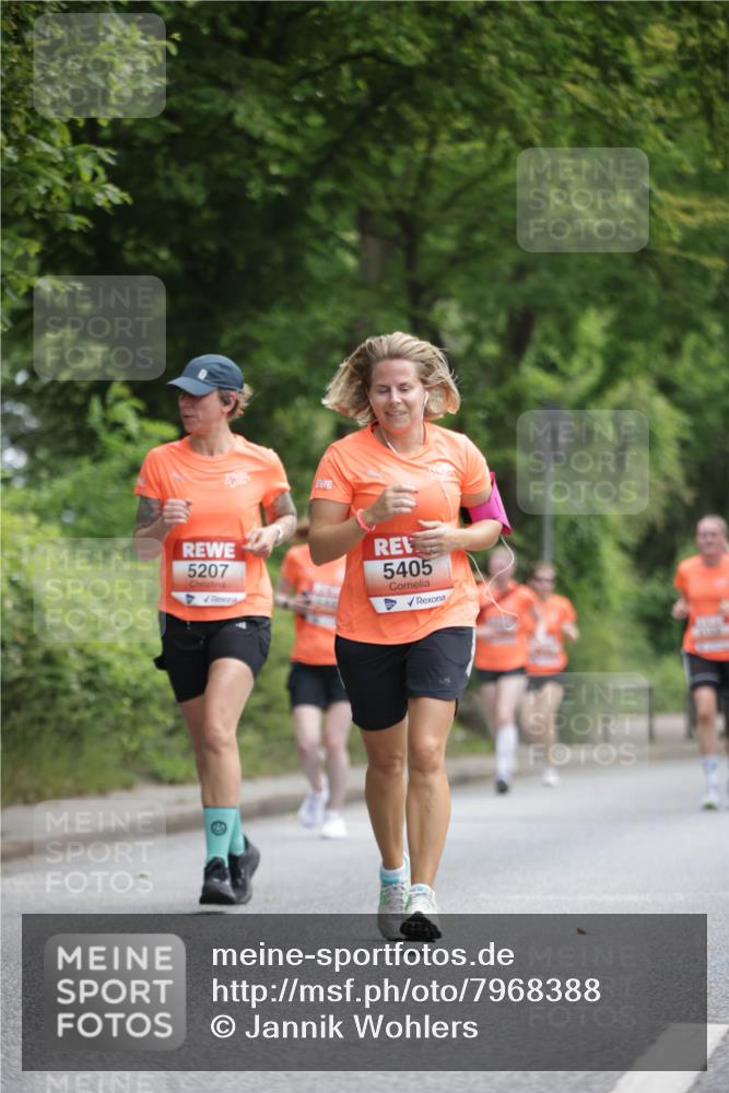 15.06.2025 - REWE Women's Run Jannik Wohlers http://msf.ph/oto/7968388 15.06.2025 10:03:40 Laufen 5207, 5405 meine-sportfotos.de