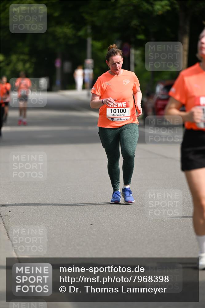 15.06.2025 - REWE Women's Run Dr. Thomas Lammeyer http://msf.ph/oto/7968398 15.06.2025 09:56:10 Laufen 10100 meine-sportfotos.de