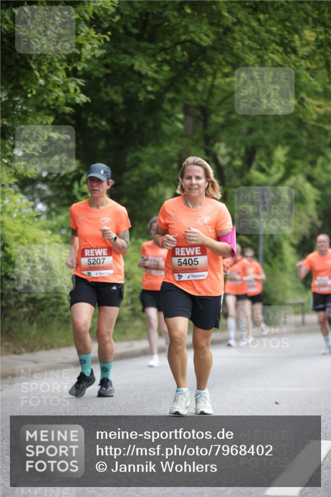 15.06.2025 - REWE Women's Run Jannik Wohlers http://msf.ph/oto/7968402 15.06.2025 10:03:40 Laufen 5207, 5405 meine-sportfotos.de