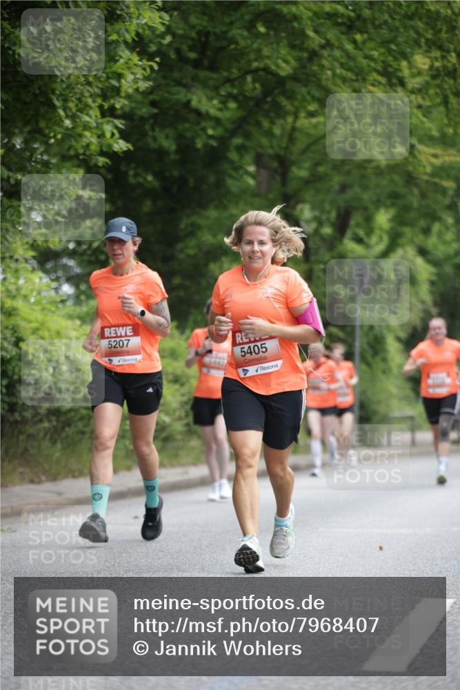 15.06.2025 - REWE Women's Run Jannik Wohlers http://msf.ph/oto/7968407 15.06.2025 10:03:40 Laufen 5207, 5405 meine-sportfotos.de