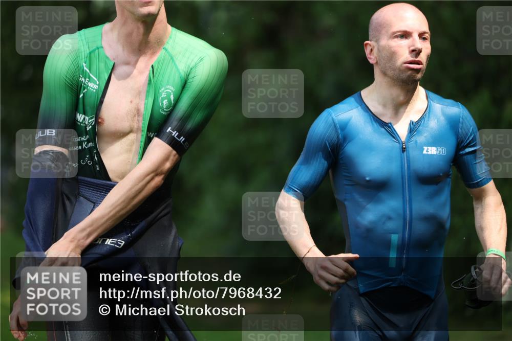 15.06.2025 - 7 Türme Triathlon Michael Strokosch http://msf.ph/oto/7968432 15.06.2025 12:54:43 Schwimmen 707, 719, 740, 802, 881, 916, 939, 945, 998, 1006, 1024, 1104, 1105, 1182 meine-sportfotos.de
