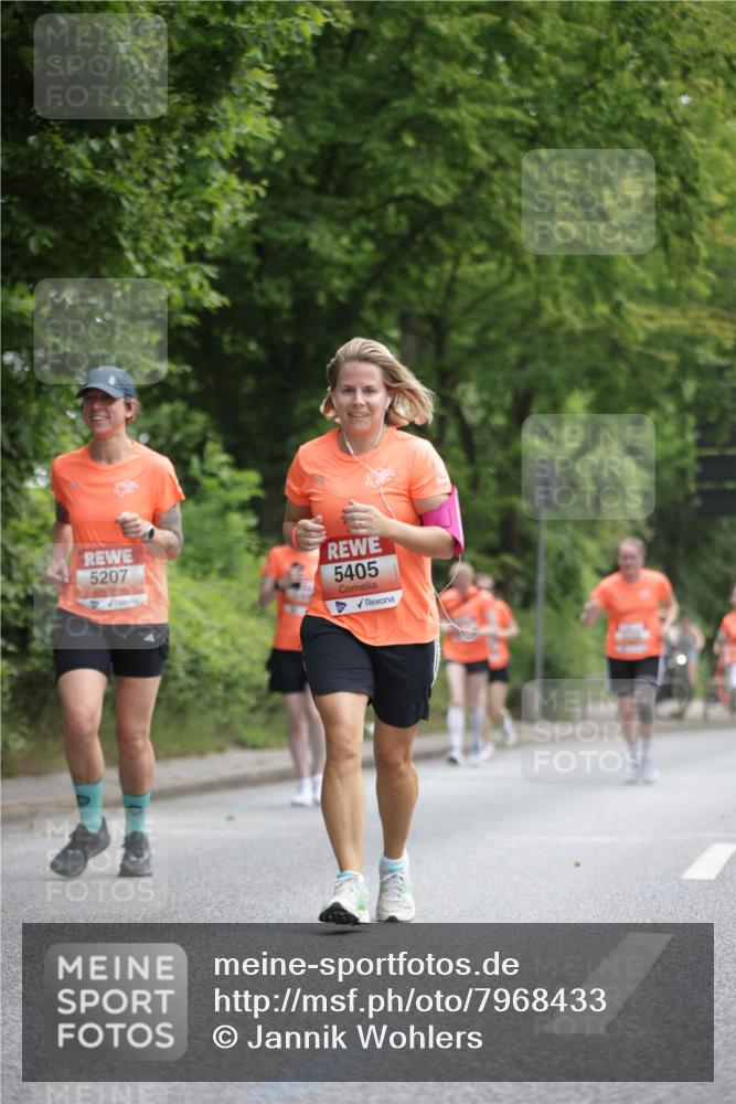 15.06.2025 - REWE Women's Run Jannik Wohlers http://msf.ph/oto/7968433 15.06.2025 10:03:41 Laufen 5207, 5405, 1125 meine-sportfotos.de